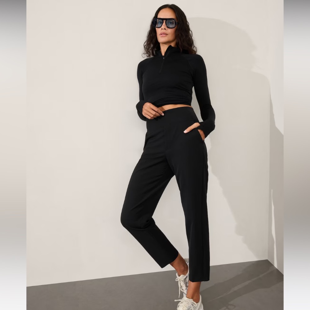 Worn once Athleta ENDLESS HIGH RISE PANT stretch fabric, a tapered fit black